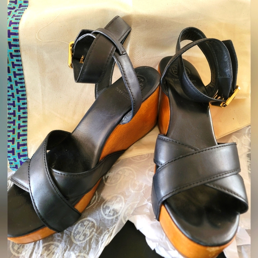 Tory burch platform wedges black leather strappy sandals, wooden platform